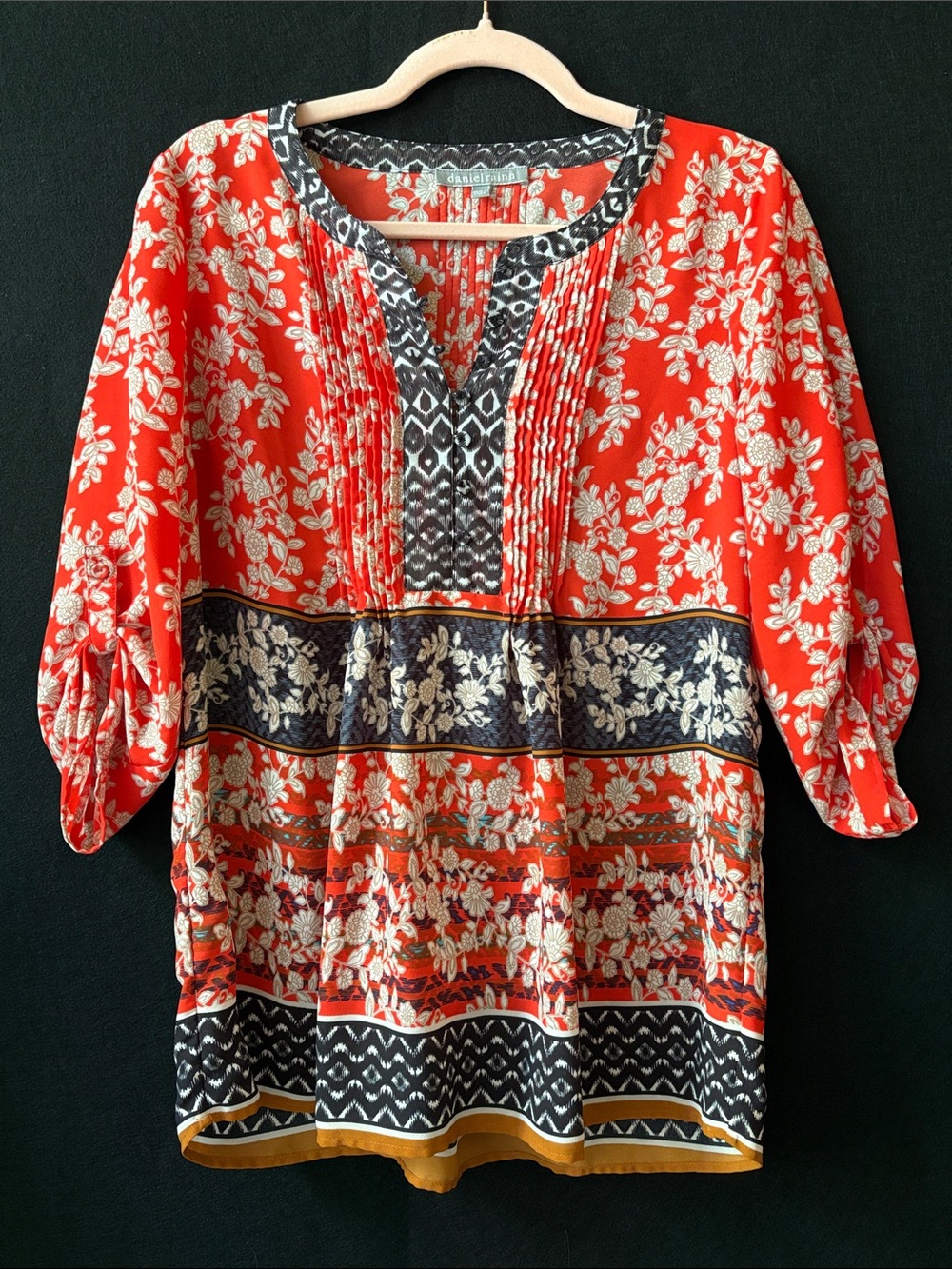 Daniel Rainn Red Floral Pintuck Boho Flowy Blouse 3/4 Sleeves